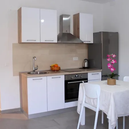 With Parking Space Orebic, Peljesac - 4526 *