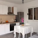 Апартаменты With Parking Space Orebic, Peljesac - 4526 Оребич